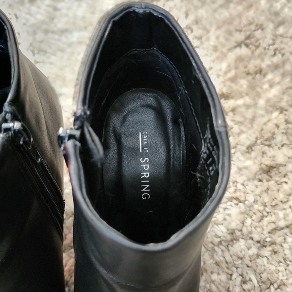 Call it Spring booties - Picture 2 of 7